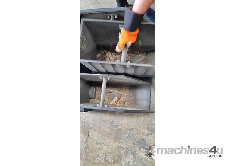 caption Ride on Sweeper - ROS1300
