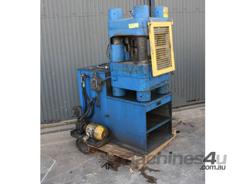 approx 500t Hydraulic Swaging Forge Press 4 column Blacksmith very large ram