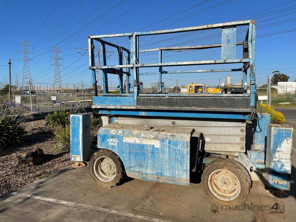 Used 2006 Machinery Genie GS3268RT Scissor Lift in KEILOR EAST, VIC