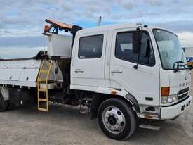 Mitsubishi Fuso - picture0' - Click to enlarge