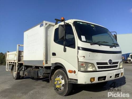 2007 Hino 300C