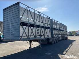 2010 Byrne Tri Axle Trailer Tri axle cattle trailer A&B - picture0' - Click to enlarge