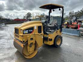 Caterpillar CC34B Combination Roller - picture0' - Click to enlarge