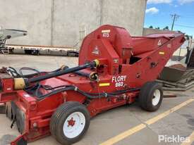 Flory Industries 860 Harvester - picture2' - Click to enlarge