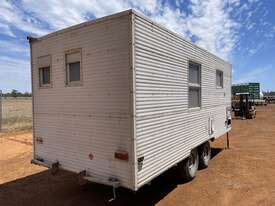 Camp Trailer - picture1' - Click to enlarge