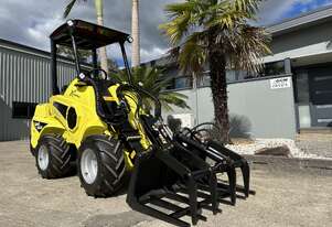 Articulated Mini Loader WTL30 with Log Grapple