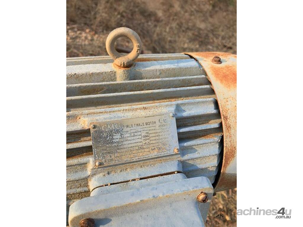 Used 16m CONVEYOR BELT WITH ELETRIC MOTOR AND GEAR BOX Belt Conveyor in