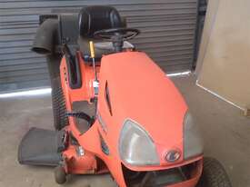 Mower - Kubota - Ride On - picture0' - Click to enlarge