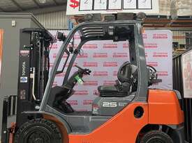 Toyota 2020 Toyota 8FG25 LPG Gas Forklift - picture0' - Click to enlarge