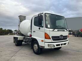 2003 Hino FC Cement Agitator - picture0' - Click to enlarge