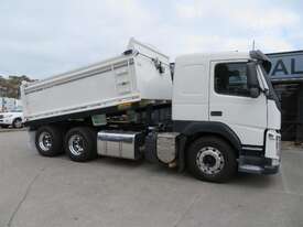 2014 VOLVO FM500 Tipper Truck with New Tipper Body & Tarp! - picture0' - Click to enlarge