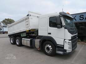 2014 VOLVO FM500 Tipper Truck with New Tipper Body & Tarp! - picture0' - Click to enlarge