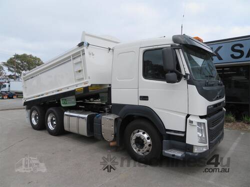 2014 VOLVO FM500 Tipper Truck with New Tipper Body & Tarp!