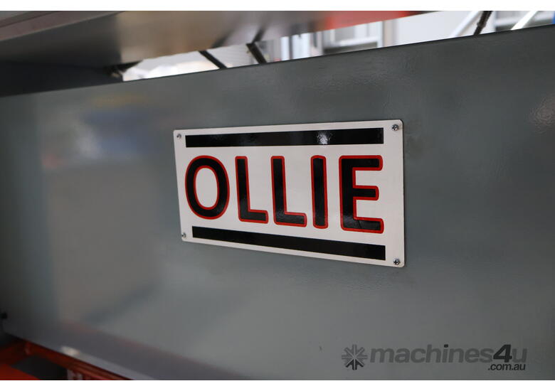 caption OT1440 Centre Lathe, Ø 360x1000x52mm Turning Capacity, 52 mm bore.