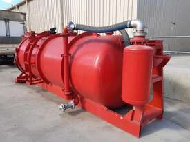 HOOKLIFT BACK DOOR VACUUM TANKS - picture0' - Click to enlarge