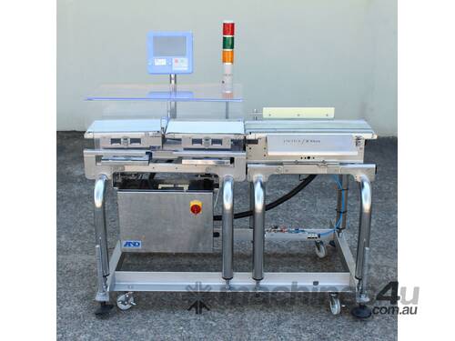 Inline Checkweigher with Rejecter