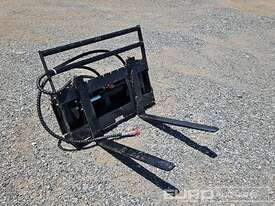 Unused GIYI Side Shift Fork to suit Skidsteer Loader  - picture0' - Click to enlarge