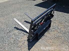 Unused GIYI Side Shift Fork to suit Skidsteer Loader  - picture1' - Click to enlarge