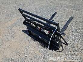 Unused GIYI Side Shift Fork to suit Skidsteer Loader  - picture2' - Click to enlarge