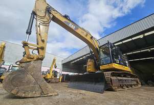 2019 CAT 335FL 38T SHORT TAIL EXCAVATOR WITH DOZER BLADE, FULL CIVIL SPEC AND 4100 HOURS