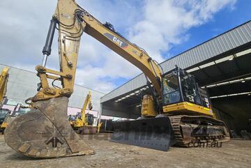 2019 CAT 335FL 38T SHORT TAIL EXCAVATOR WITH DOZER BLADE, FULL CIVIL SPEC AND 4100 HOURS