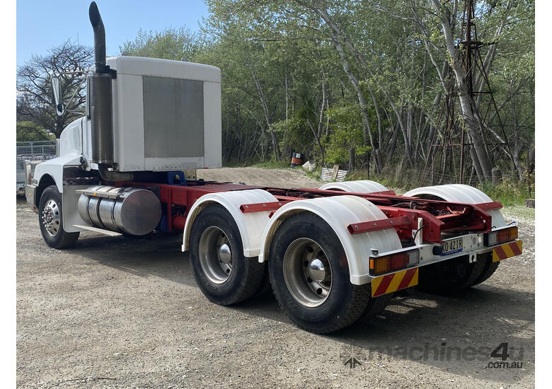 caption 1995 Kenworth T600 Series Prime Mover
