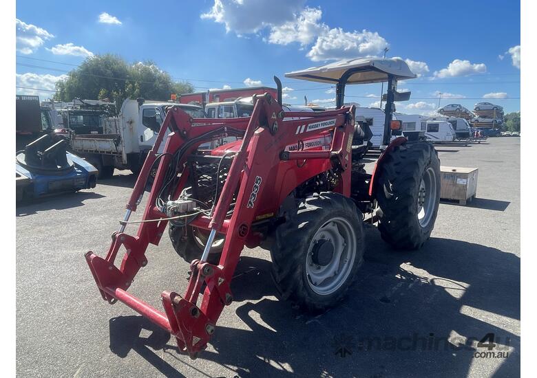 caption Massey Ferguson 2635 Tractor / Loader