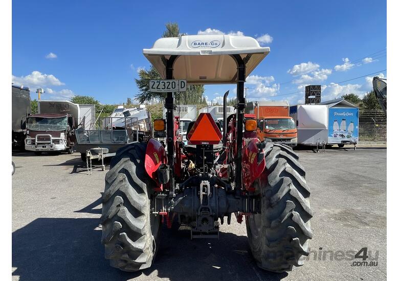 caption Massey Ferguson 2635 Tractor / Loader