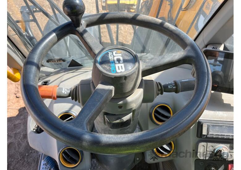 caption 2022 JCB 542-70PRO Telescopic Handler 4WD