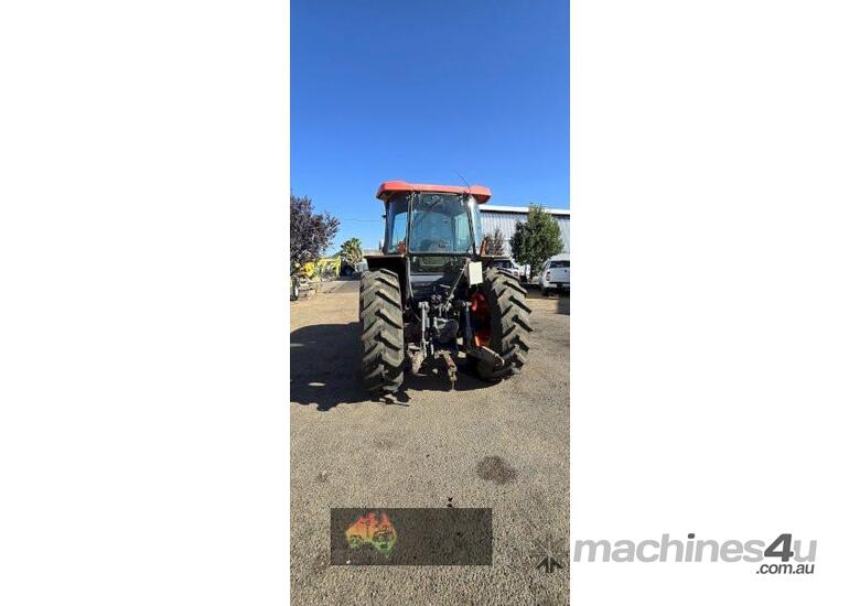 caption (8763) 2015 Kubota M9540