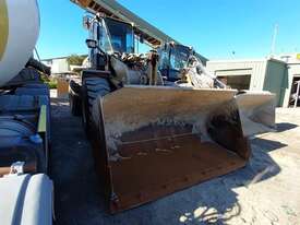 Caterpillar 938 H - picture2' - Click to enlarge