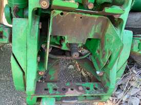 John Deere 8220 Tractor - picture0' - Click to enlarge