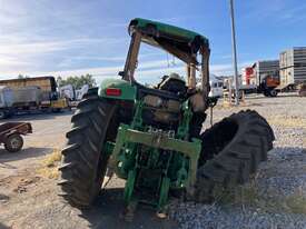 John Deere 8220 Tractor - picture0' - Click to enlarge