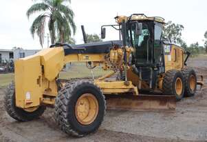 Caterpillar 2012   12M