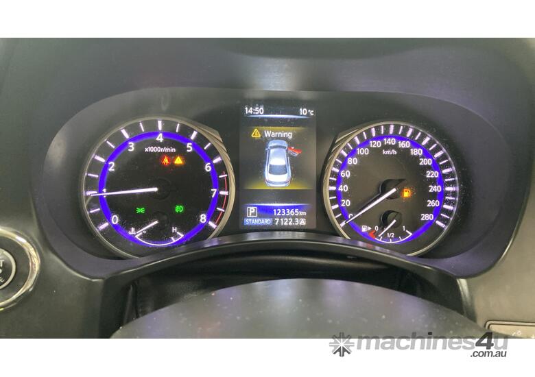 caption 2015 Infiniti Q50 GT Petrol