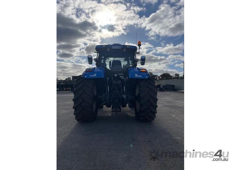 caption 2013 NEW HOLLAND T7.250 FWA TRACTOR