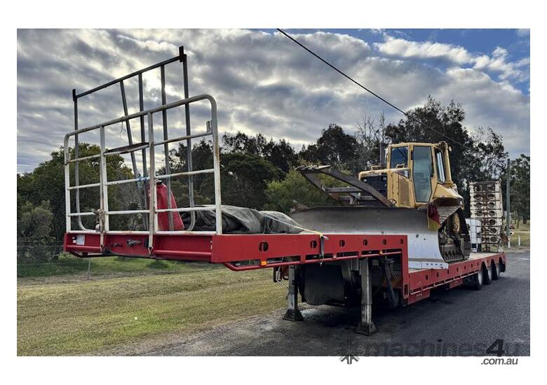 caption 2021 STONESTAR 3 AXLE SEMI BD-RT DROP DECK WIDENER