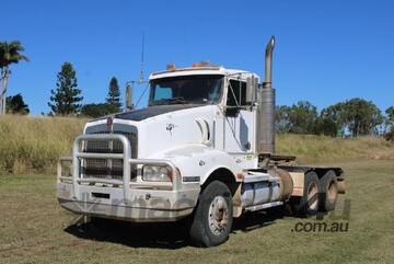 Kenworth 2004   T404  