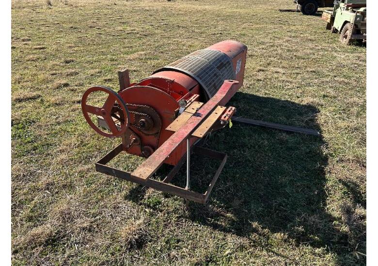 caption Hannaford Seed Grader