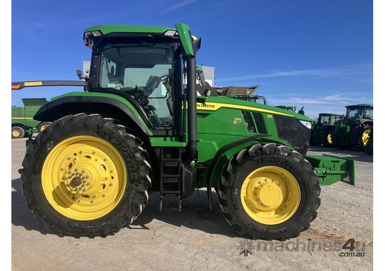 2022 John Deere 7R 230 Row Crop Tractors