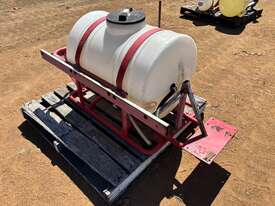 Croplands Spray Tank on Steel Frame - picture0' - Click to enlarge