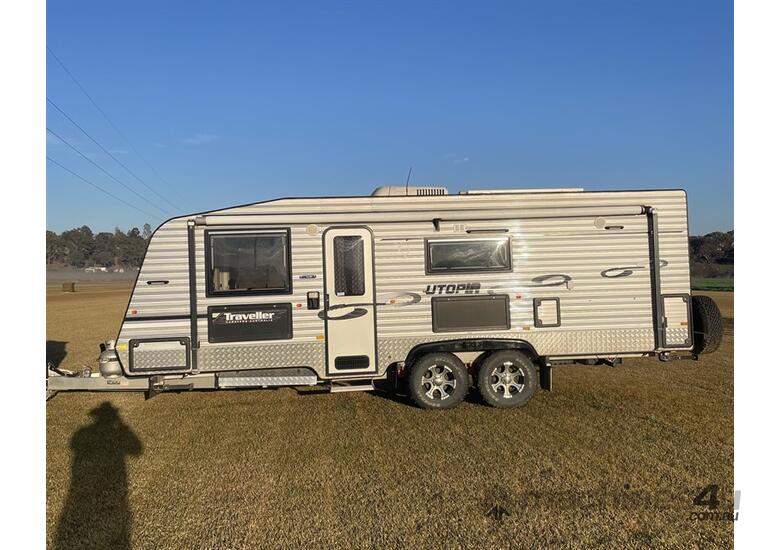 caption 2015 23' Traveller Utopia Caravan