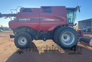 Case IH 2016   7140 HARVESTER