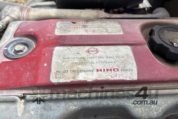 Hino 2010   300 716 Tipper