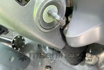 Isuzu 2016   NPR Pantech