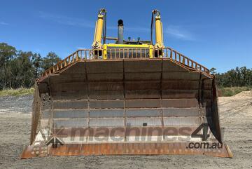 Komatsu 2010   D475A Bull Dozer