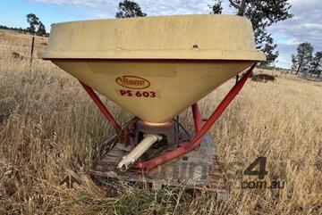 Vicon Pendulum Spreader