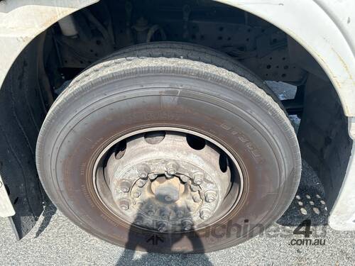 2008 Iveco Stralis Curtainsider