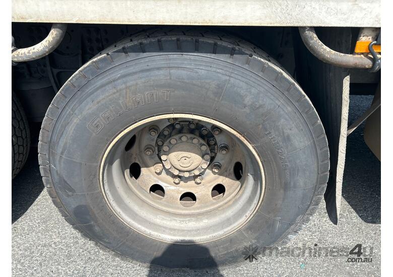 2008 Iveco Stralis Curtainsider