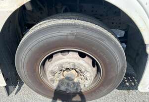 2008 Iveco Stralis Curtainsider